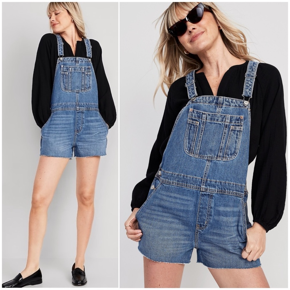 OLD NAVY Baggy Shortalls Jean Short Overalls Denim Relaxed Raw Hem New NWT Small
